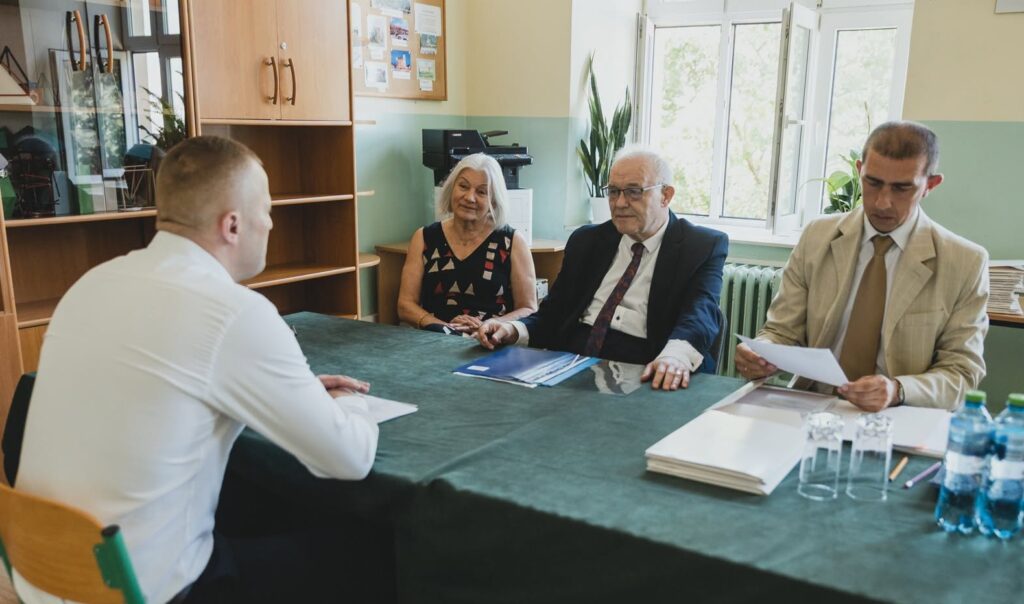 Komisja egzaminacyjna -egzamin dyplomowy